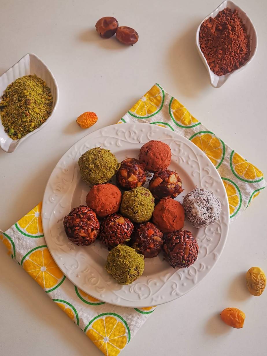 Dates n Nuts&nbsp;Balls